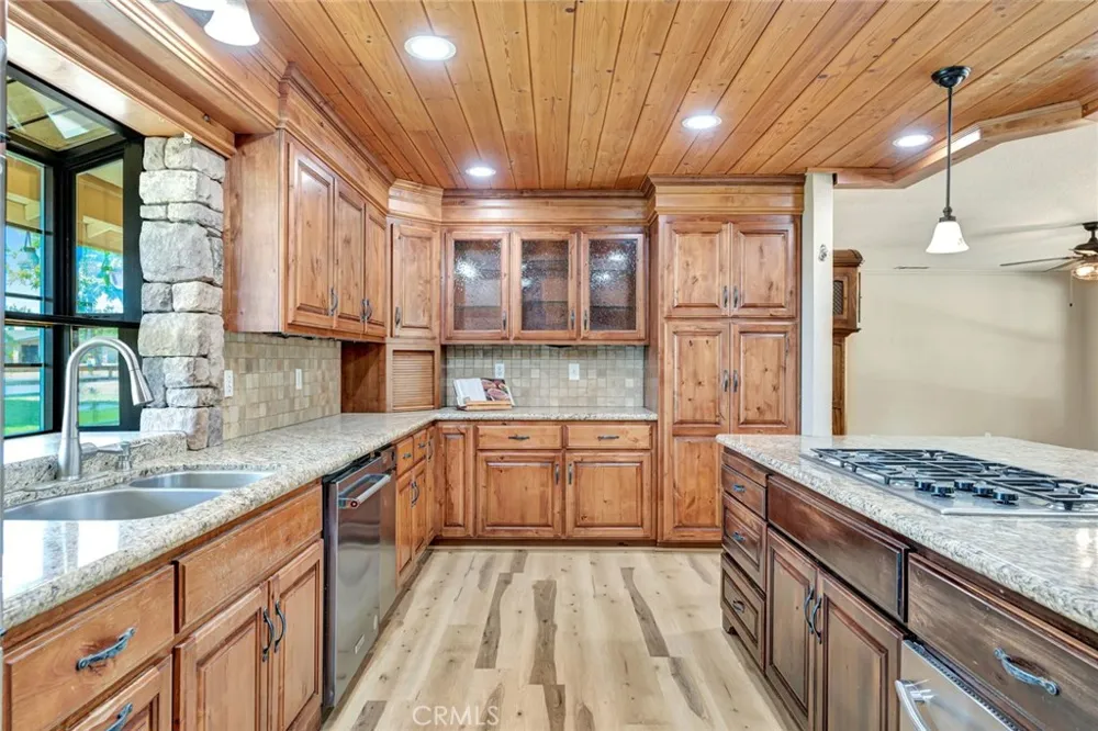 31031 Donald Madera, CA 93636