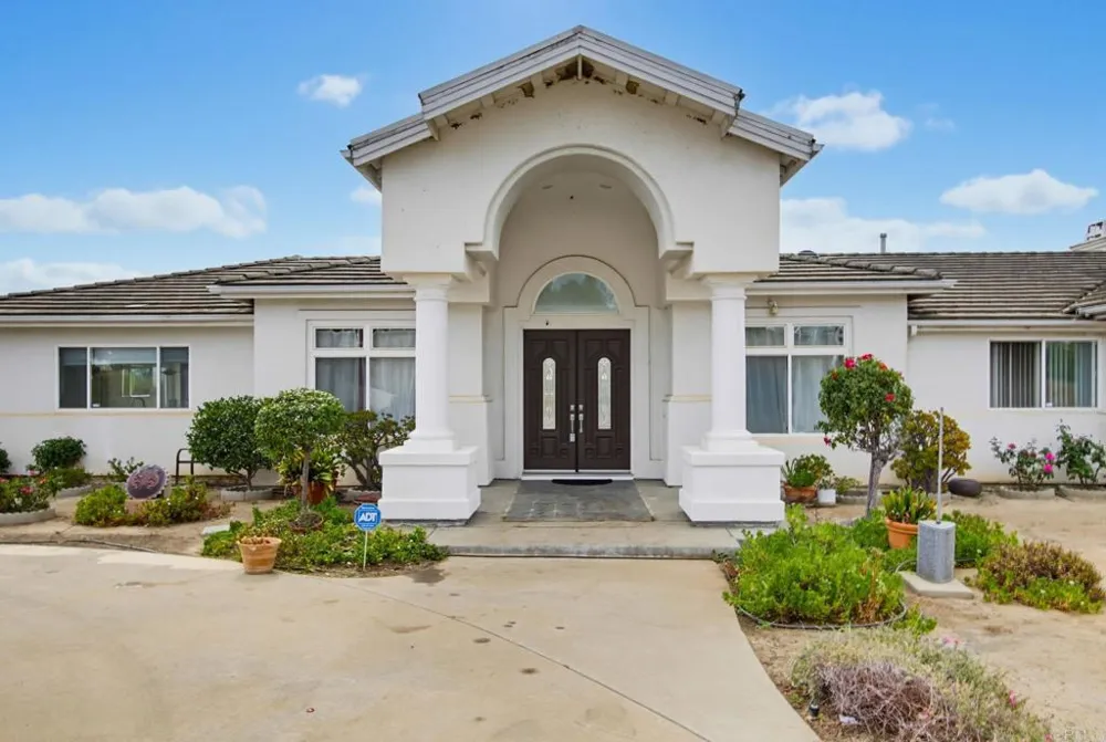 13427 Hilltop Place Valley Center, CA 92082