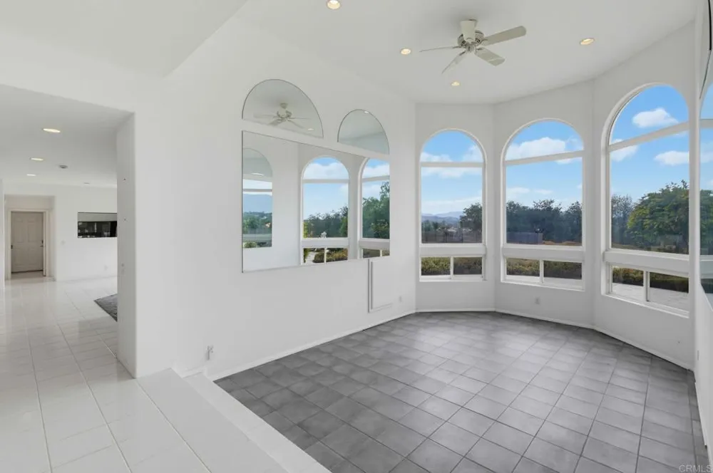 13427 Hilltop Place Valley Center, CA 92082