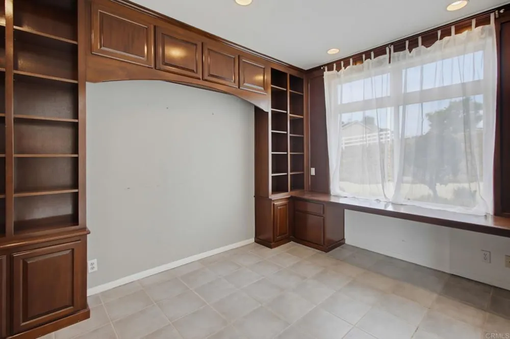 13427 Hilltop Place Valley Center, CA 92082