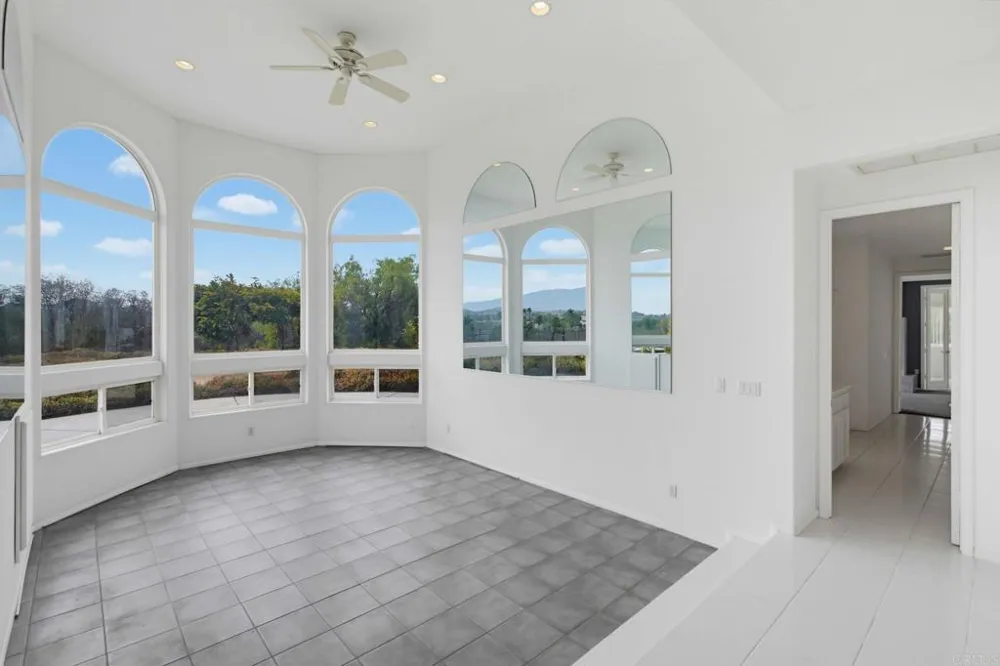 13427 Hilltop Place Valley Center, CA 92082