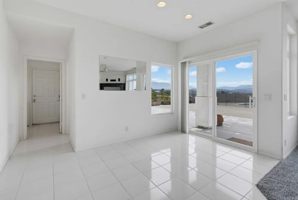 13427 Hilltop Place Valley Center, CA 92082