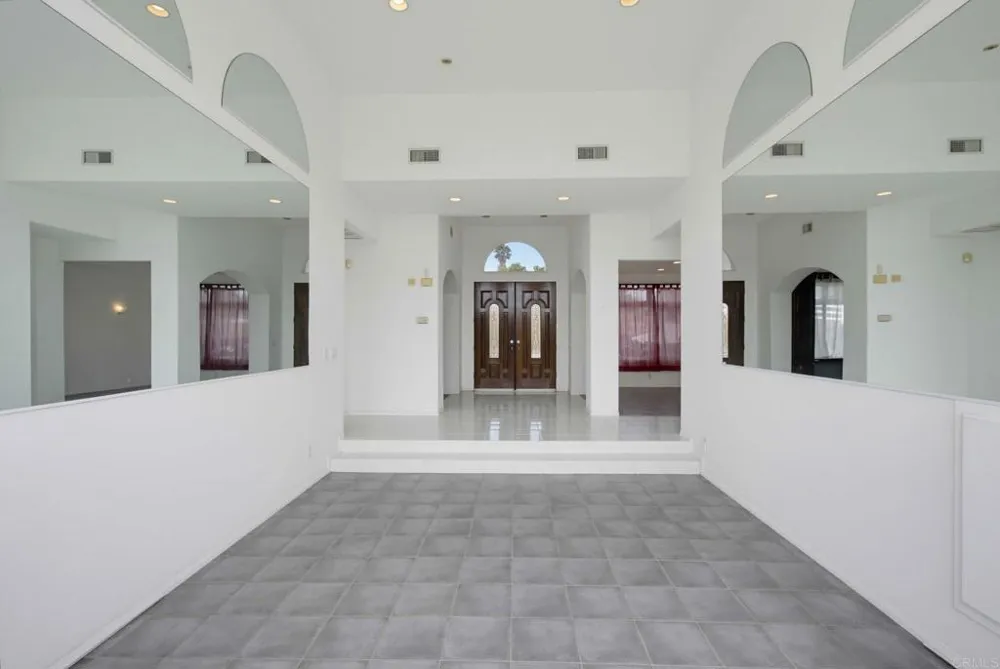 13427 Hilltop Place Valley Center, CA 92082
