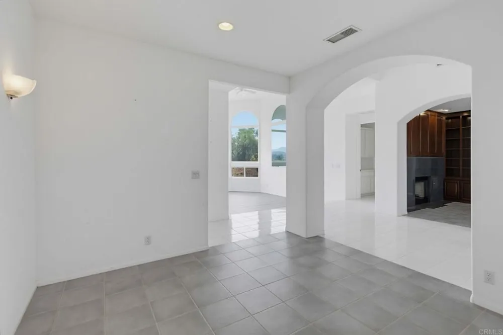 13427 Hilltop Place Valley Center, CA 92082
