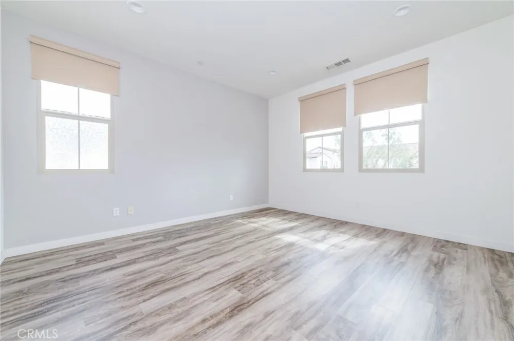 318 Trailblaze Irvine, CA 92618