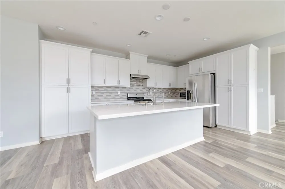 318 Trailblaze Irvine, CA 92618