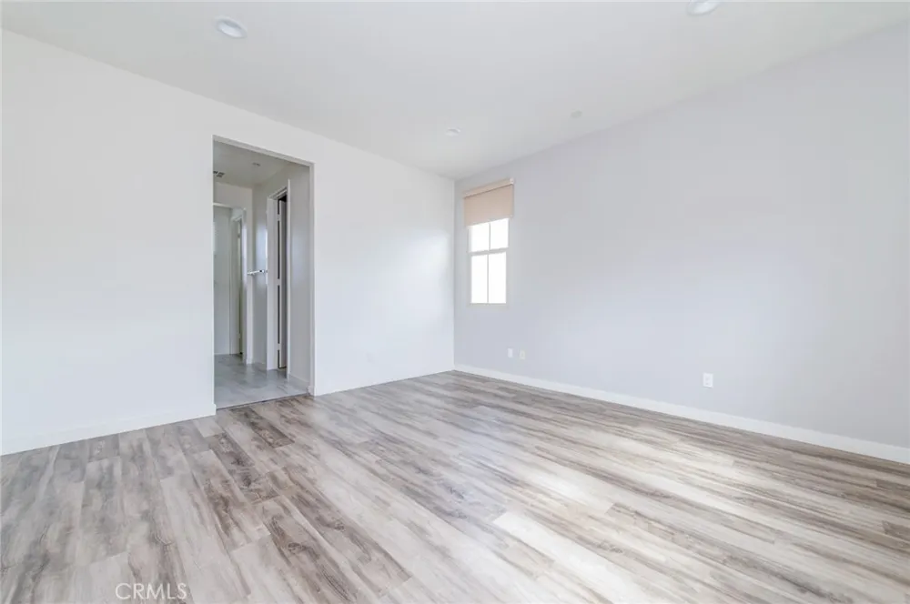 318 Trailblaze Irvine, CA 92618