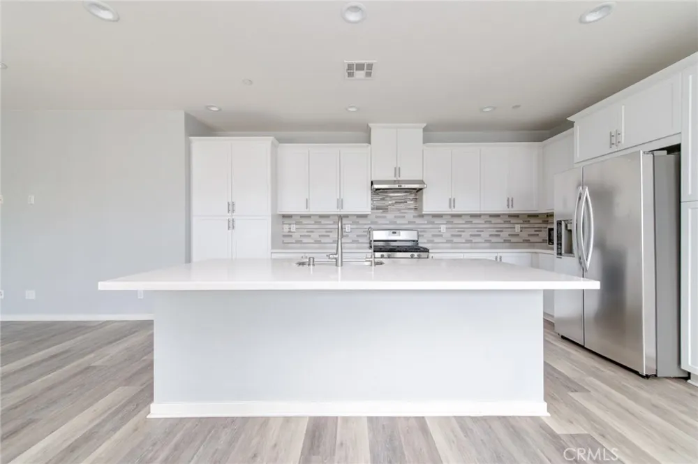 318 Trailblaze Irvine, CA 92618