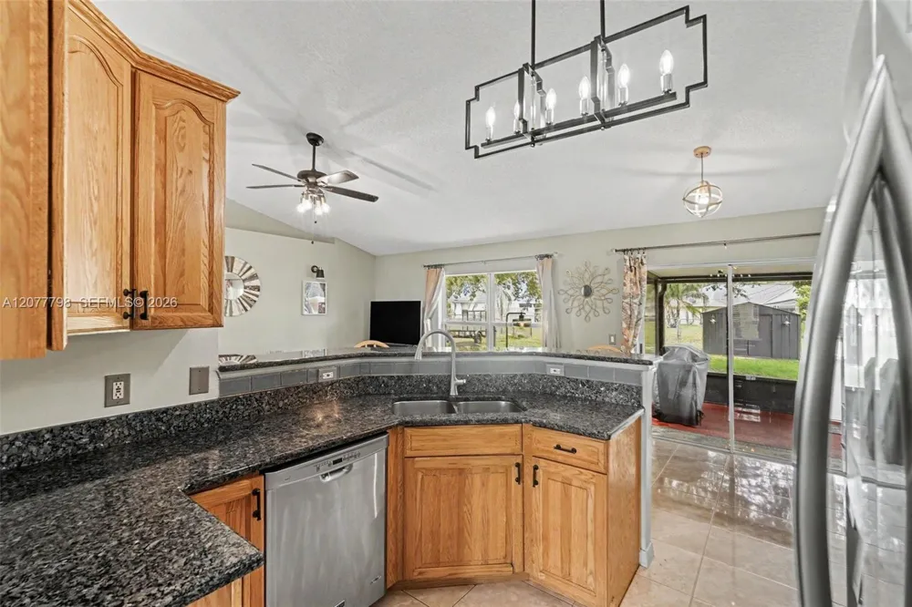 534 Davidson St SE Palm Bay, FL 32909