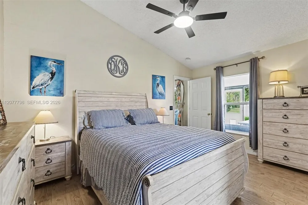 534 Davidson St SE Palm Bay, FL 32909