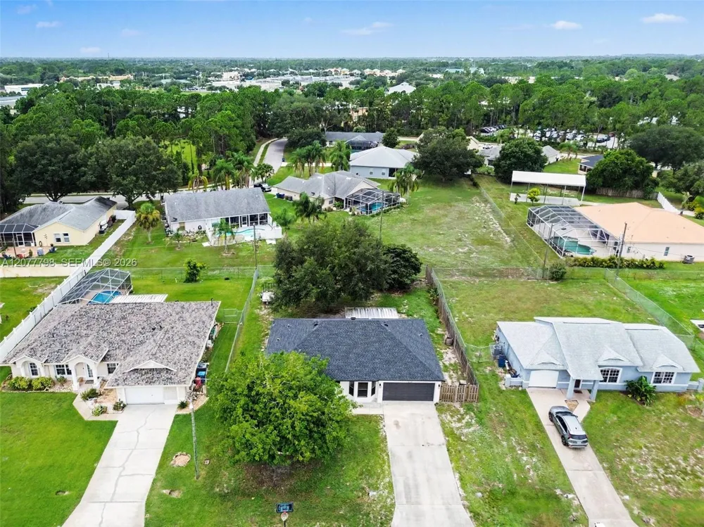 534 Davidson St SE Palm Bay, FL 32909