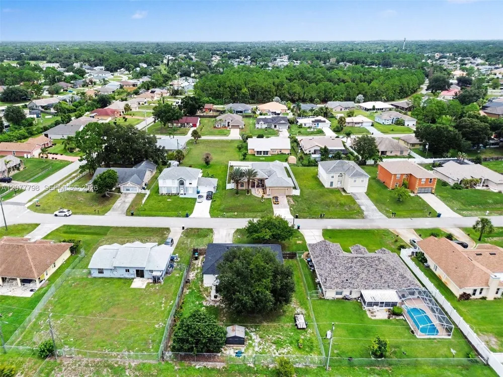534 Davidson St SE Palm Bay, FL 32909