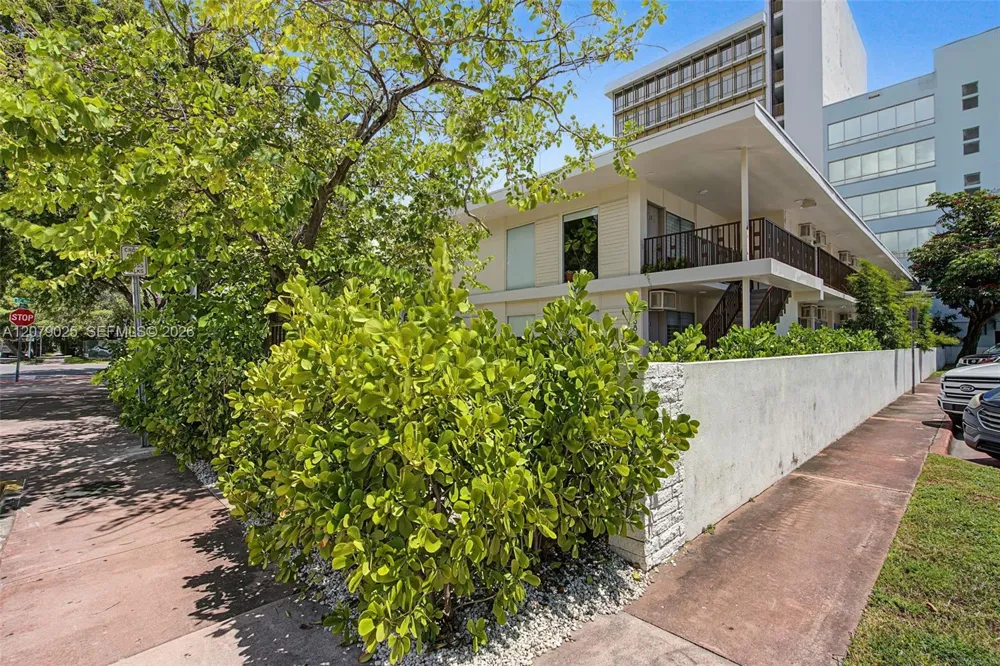 1685 Jefferson Ave #16 Miami Beach, FL 33139