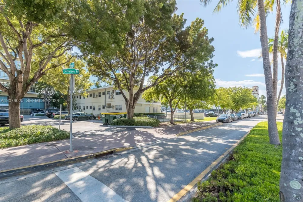 1685 Jefferson Ave #16 Miami Beach, FL 33139