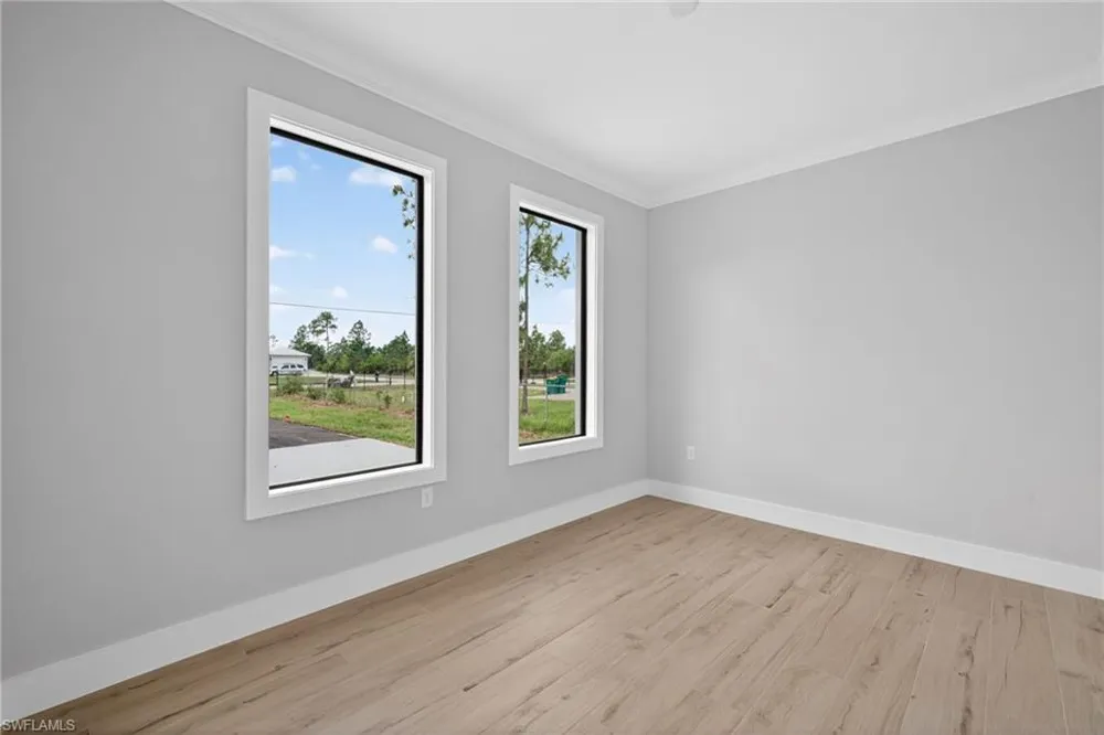 876 DESOTO AVENUE S Naples, FL 34117