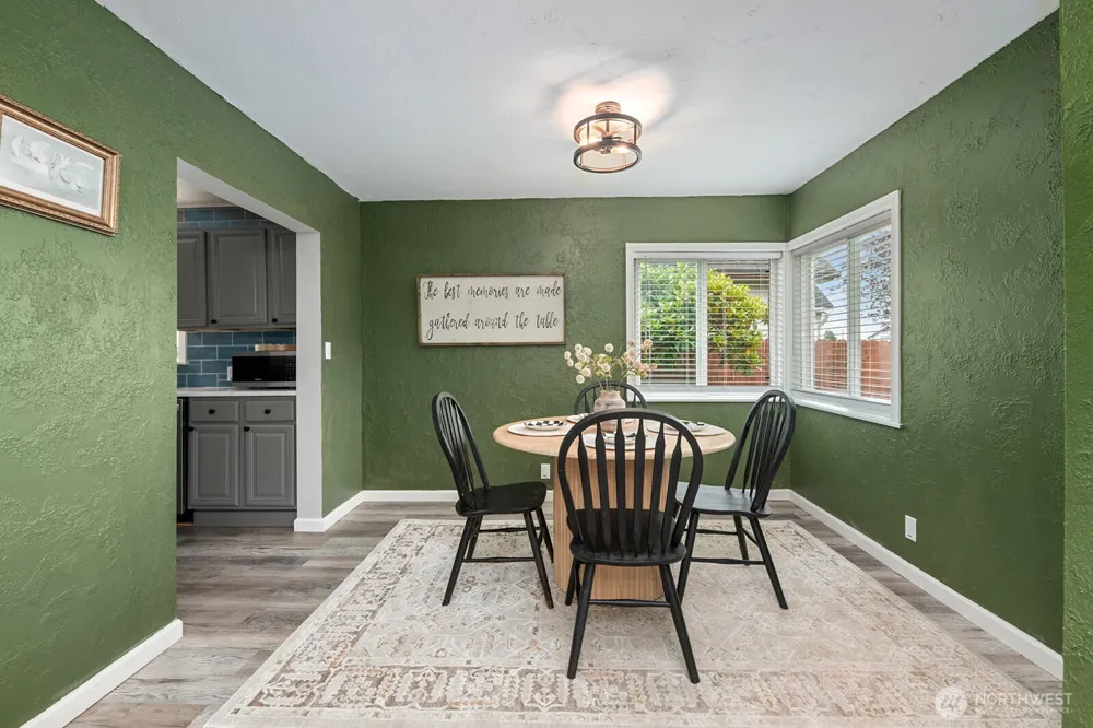 1812 Bay Avenue Aberdeen, WA 98520