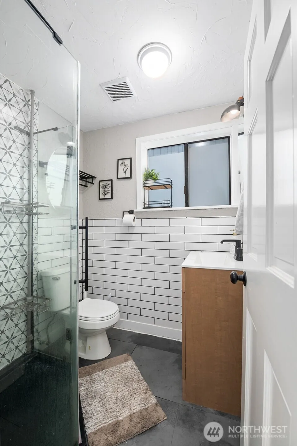 1812 Bay Avenue Aberdeen, WA 98520