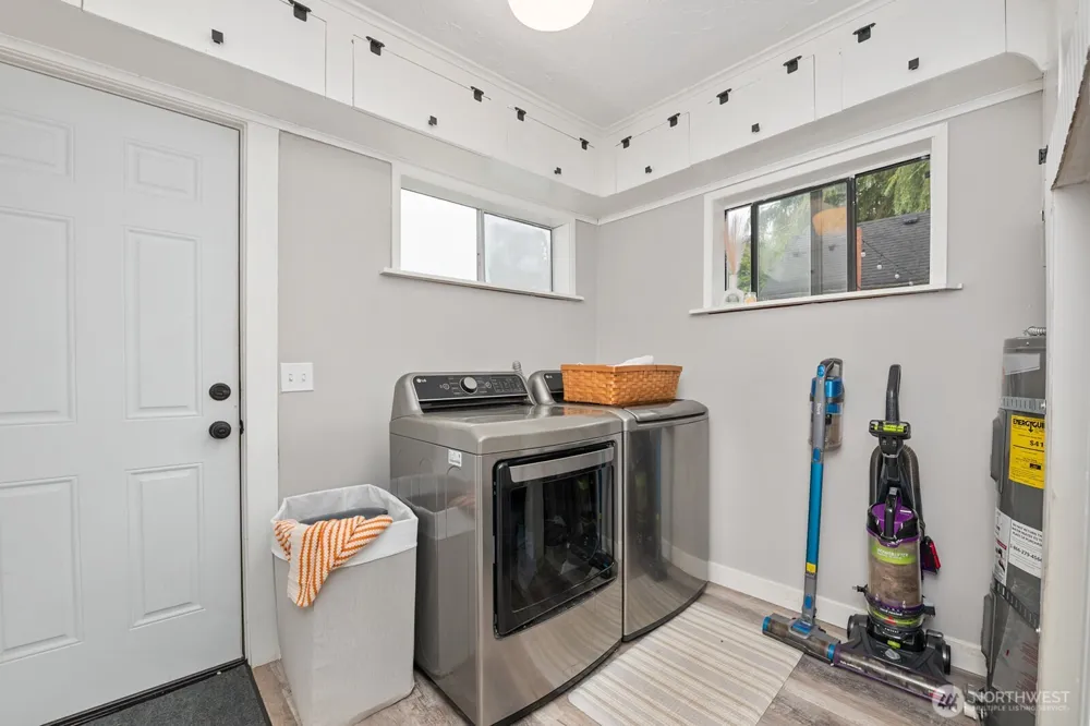 1812 Bay Avenue Aberdeen, WA 98520