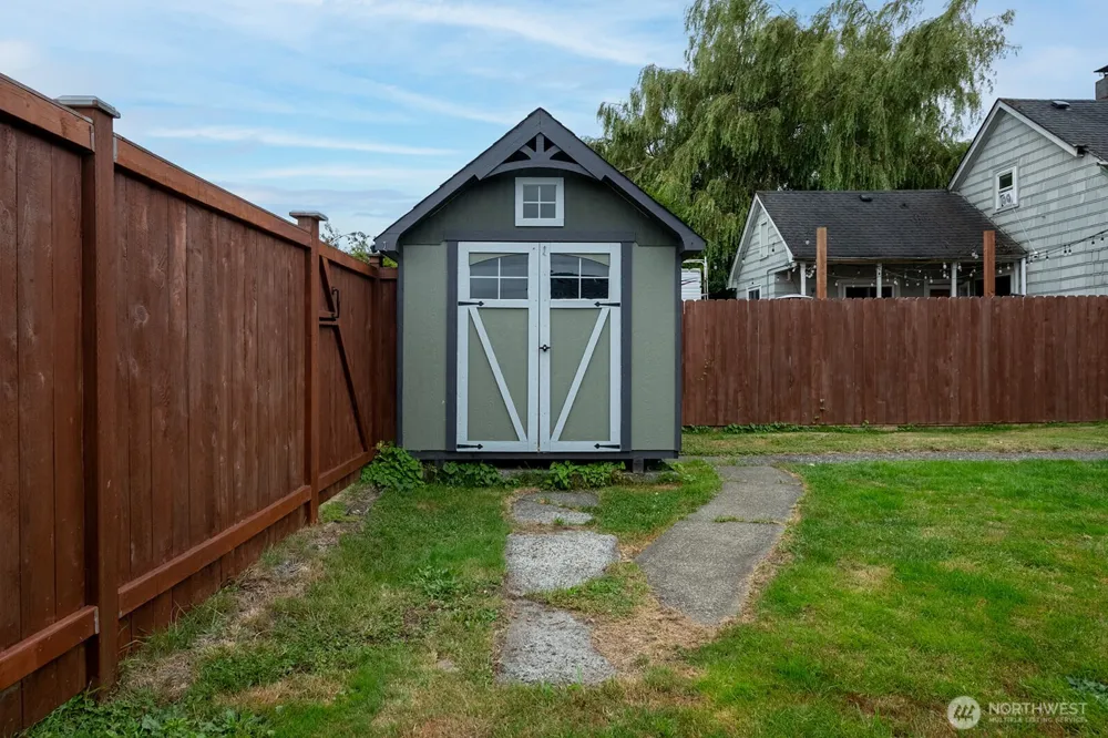 1812 Bay Avenue Aberdeen, WA 98520