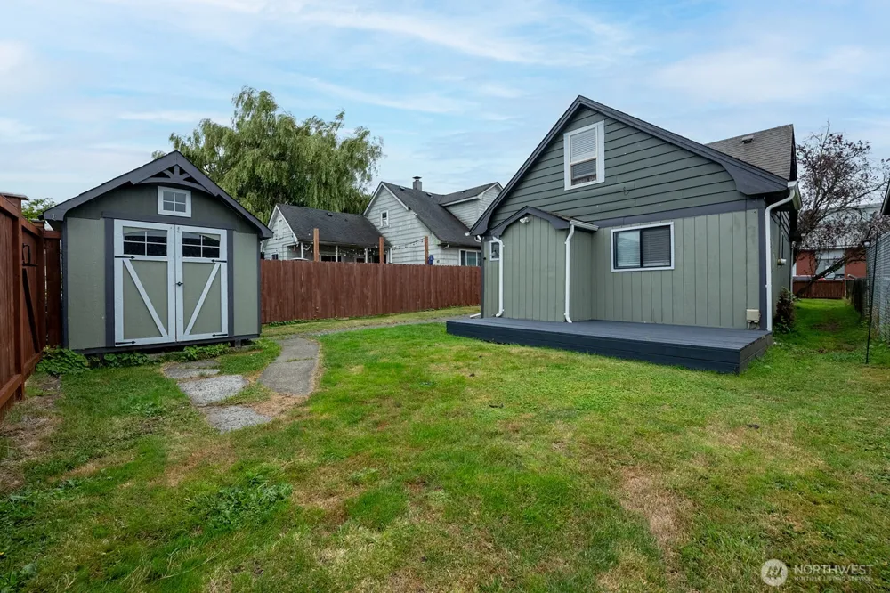1812 Bay Avenue Aberdeen, WA 98520