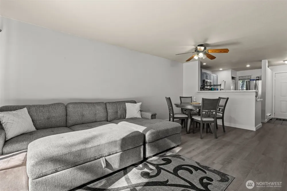 2100 S 336th Street #P4 Federal Way, WA 98003