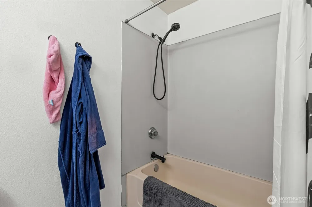 2100 S 336th Street #P4 Federal Way, WA 98003