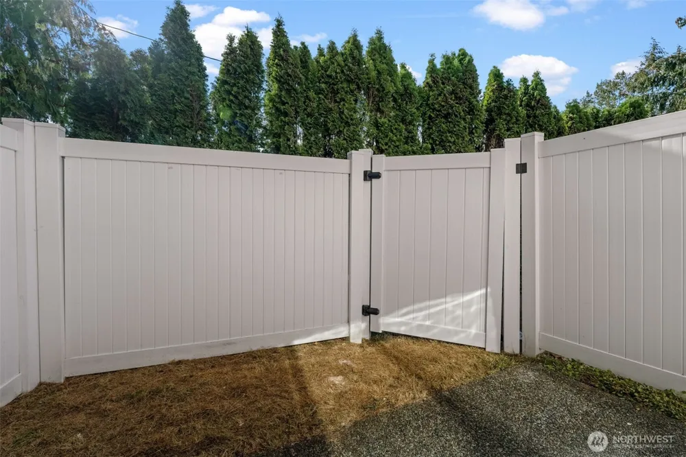 2100 S 336th Street #P4 Federal Way, WA 98003