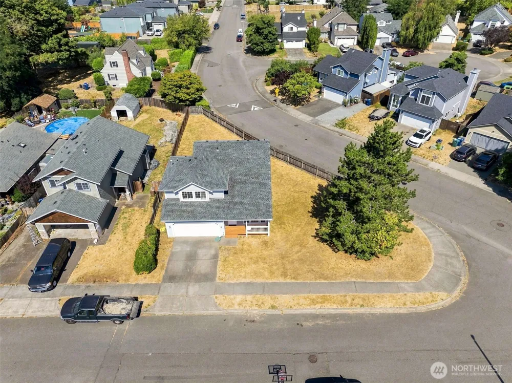 6521 26th ST NE Federal Way, WA 98422