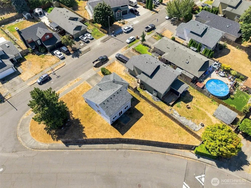 6521 26th ST NE Federal Way, WA 98422