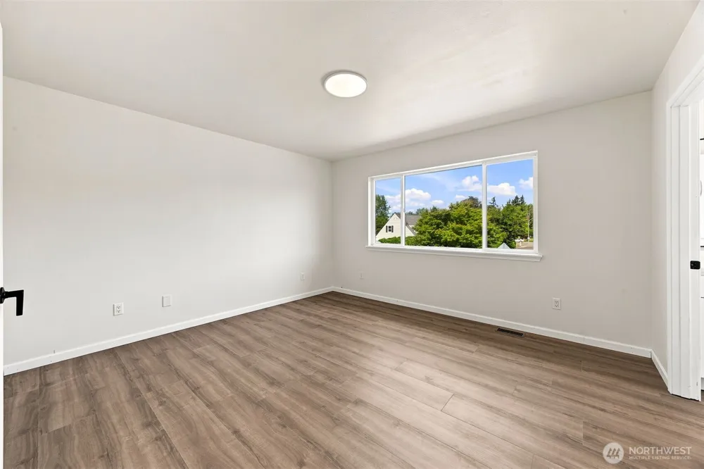 6521 26th ST NE Federal Way, WA 98422