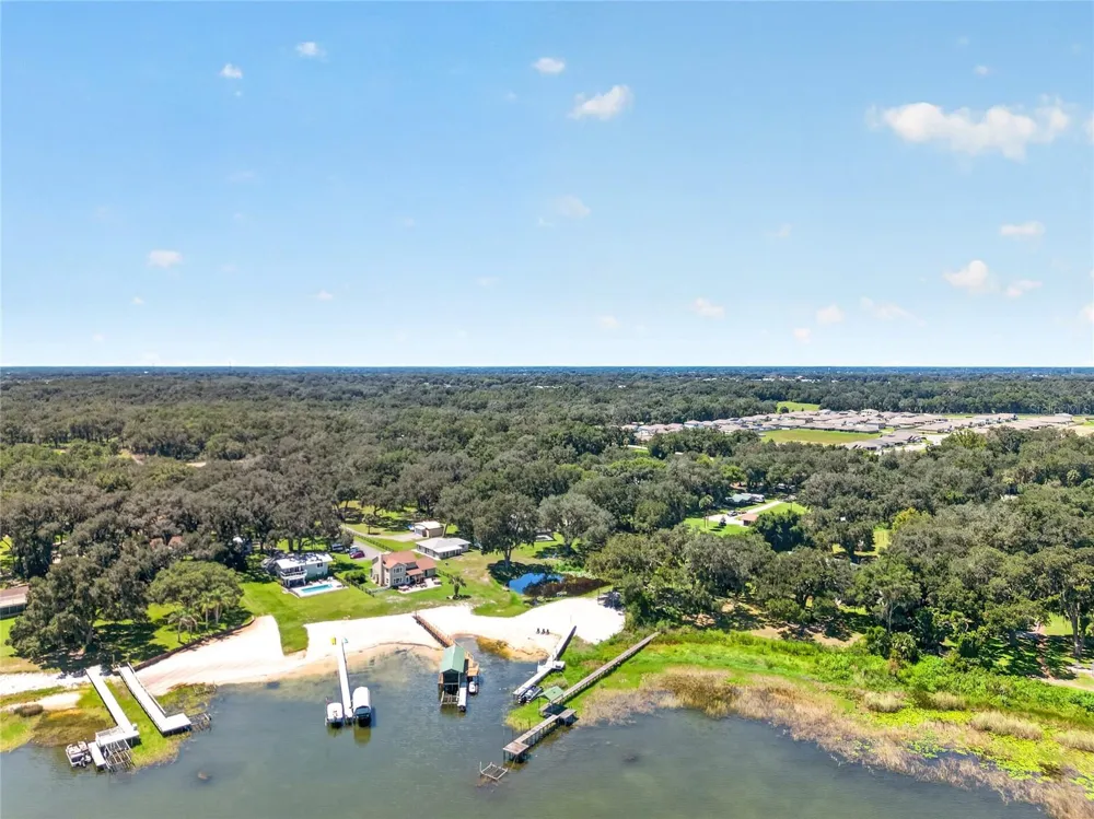 10639 SE SUNSET HARBOR ROAD Summerfield, FL 34491