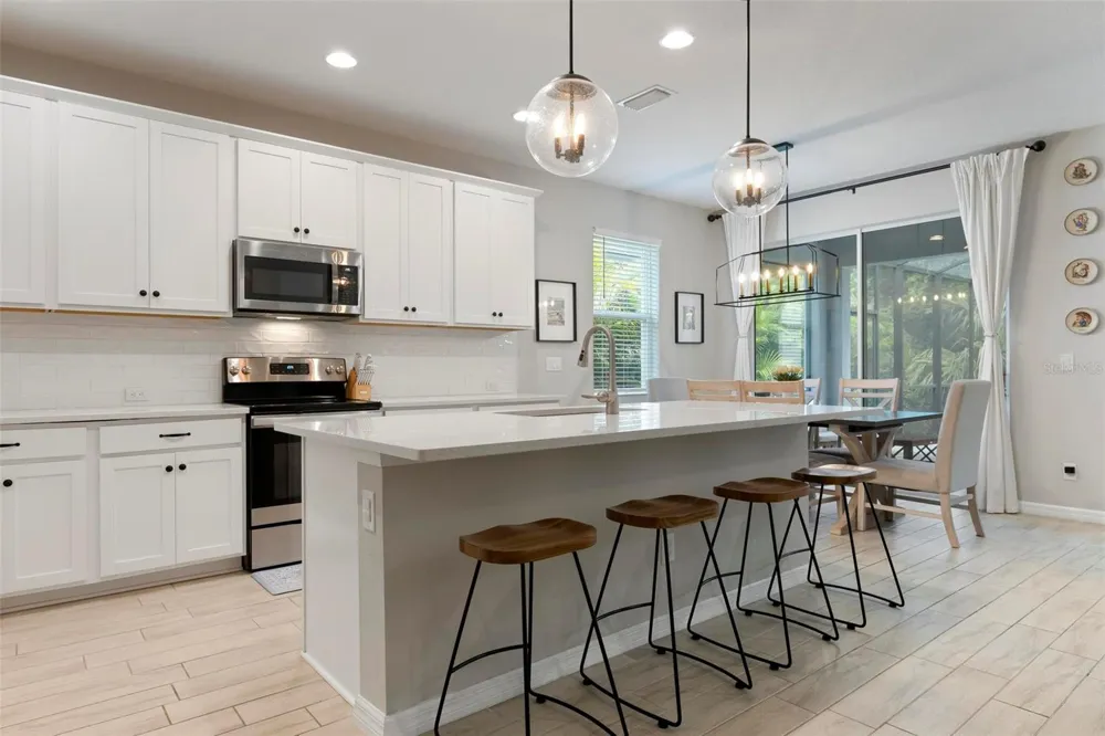 3598 SECRET STROLL DRIVE Sarasota, FL 34240