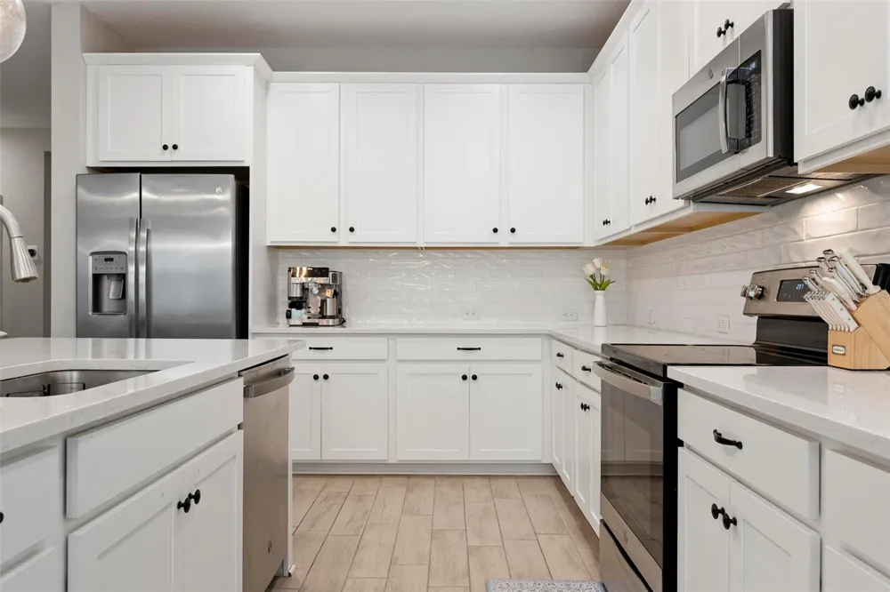 3598 SECRET STROLL DRIVE Sarasota, FL 34240