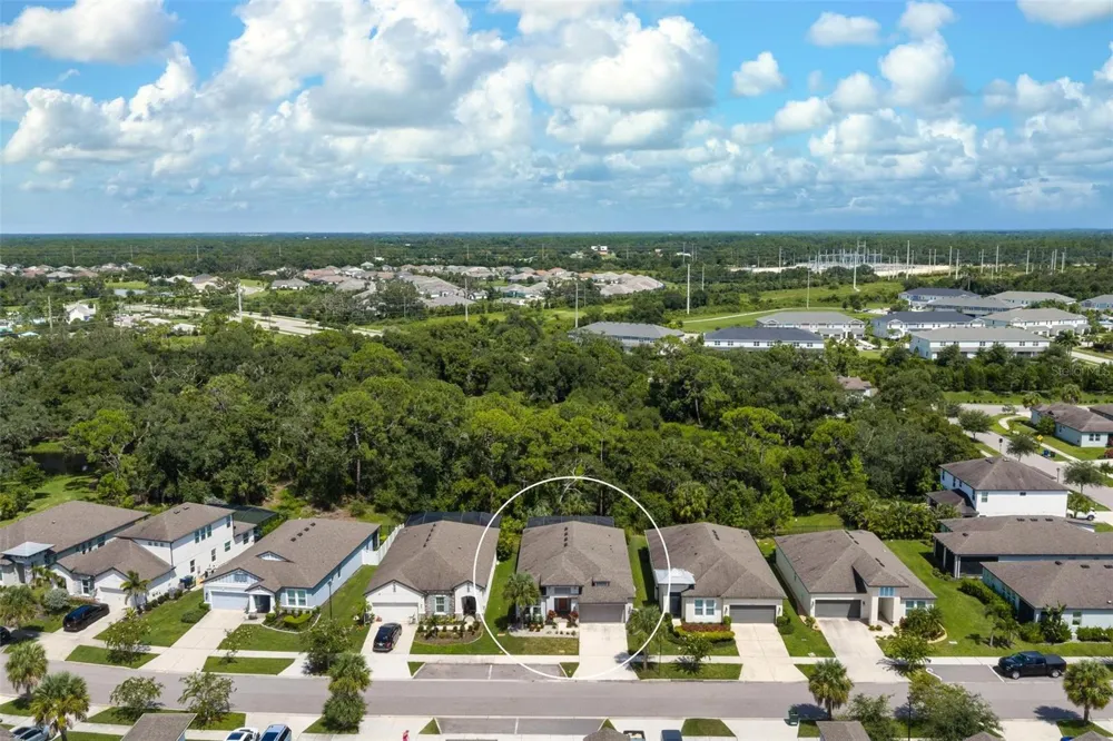 3598 SECRET STROLL DRIVE Sarasota, FL 34240