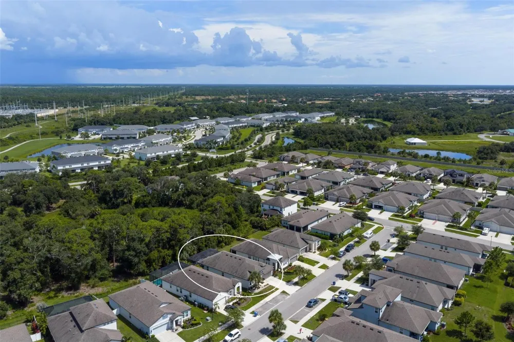 3598 SECRET STROLL DRIVE Sarasota, FL 34240