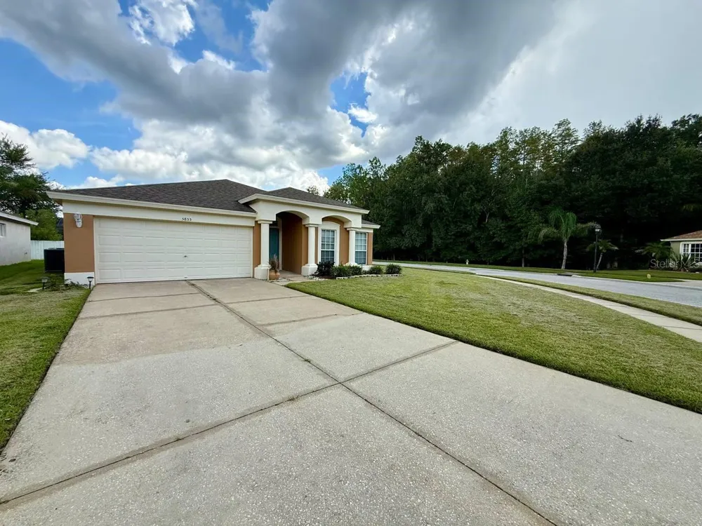 5855 COUNT TURF LANE Wesley Chapel, FL 33544