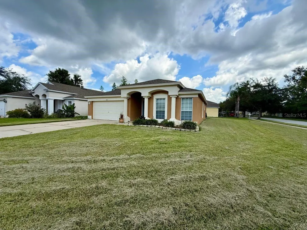 5855 COUNT TURF LANE Wesley Chapel, FL 33544