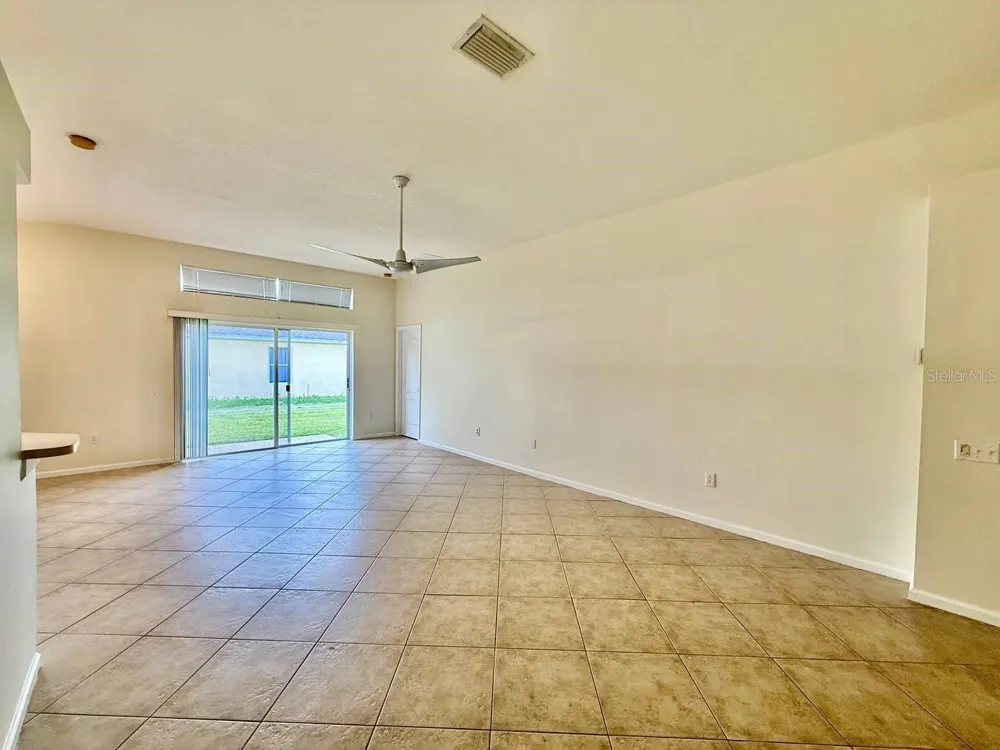 5855 COUNT TURF LANE Wesley Chapel, FL 33544