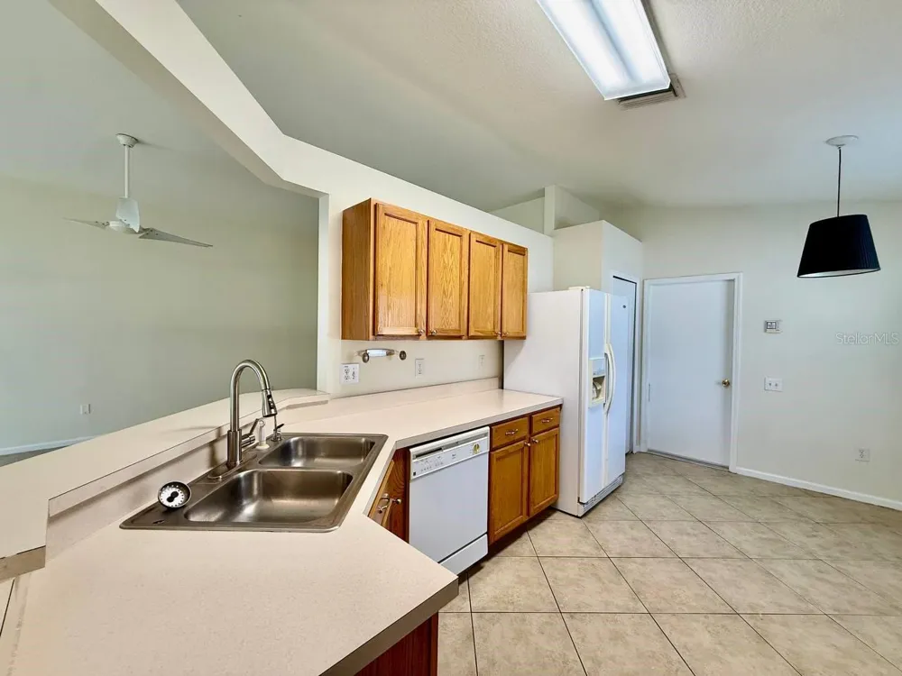 5855 COUNT TURF LANE Wesley Chapel, FL 33544