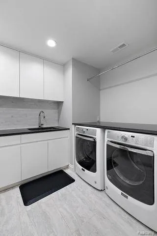 321 Aspen Road Birmingham City, MI 48009