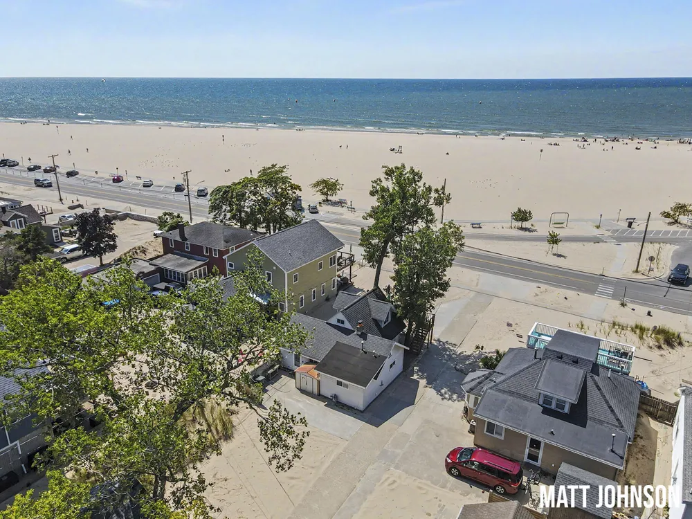 1682 Beach Street Muskegon City, MI 49441