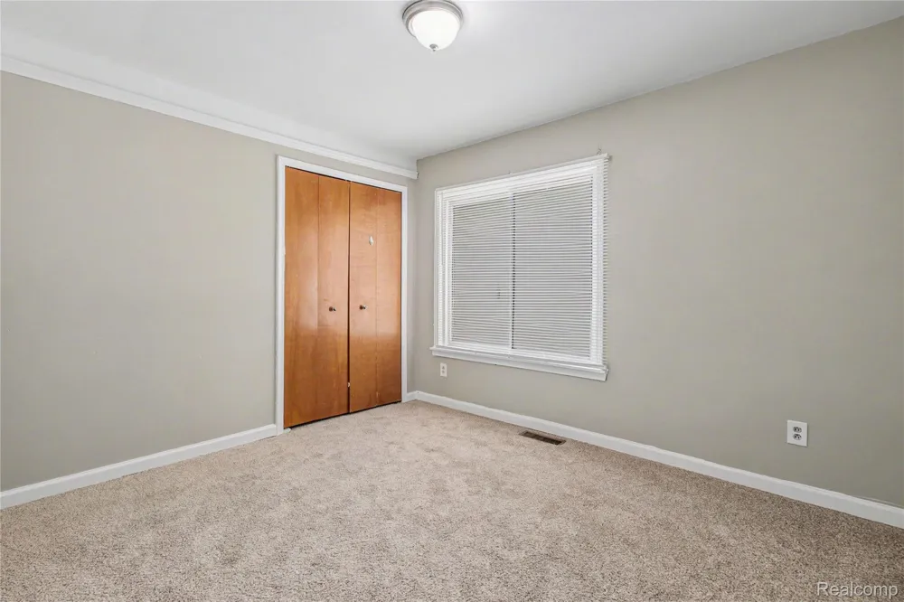 6726 Minock Street Detroit City, MI 48228