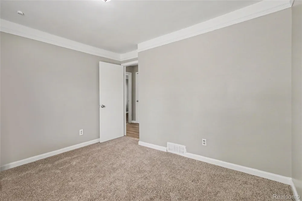 6726 Minock Street Detroit City, MI 48228