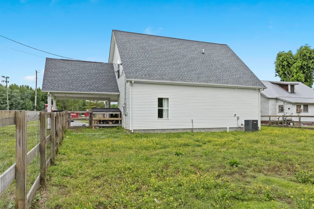 2236 Old Washington Rd Cedar Hill, TN 37032