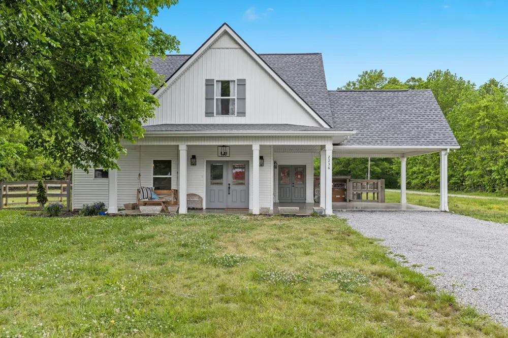2236 Old Washington Rd Cedar Hill, TN 37032