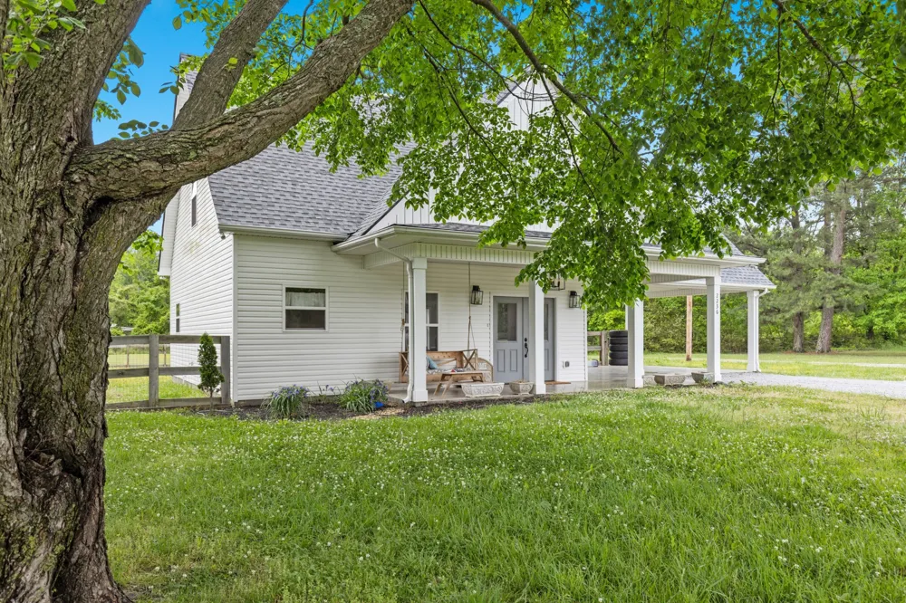 2236 Old Washington Rd Cedar Hill, TN 37032
