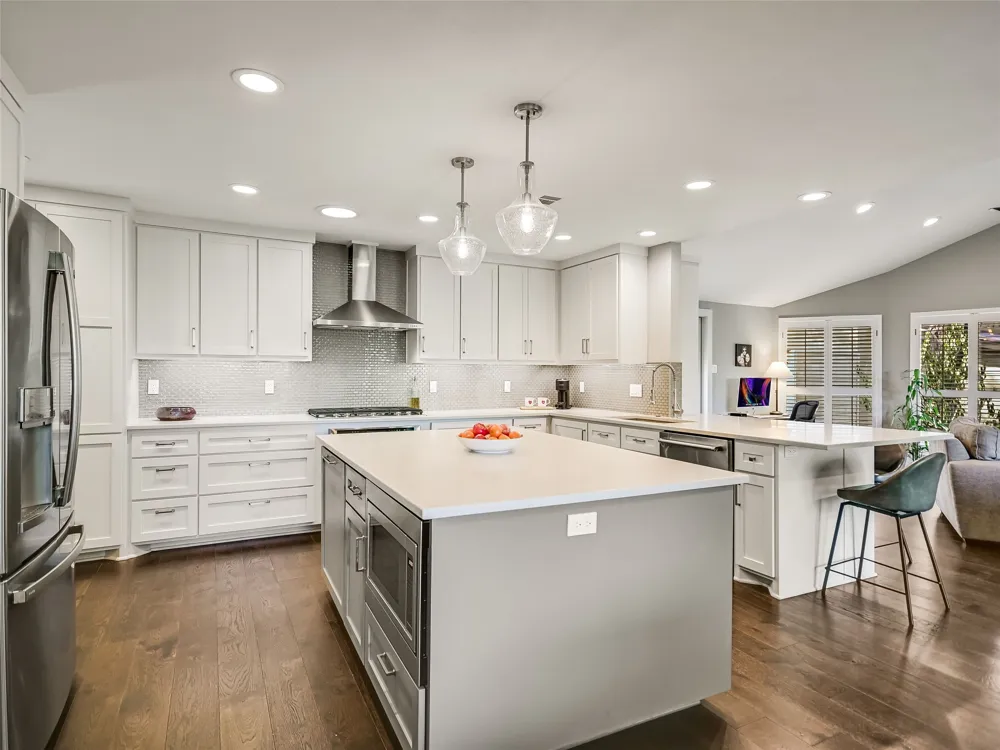 2207 Cypress Point E Austin, TX 78746