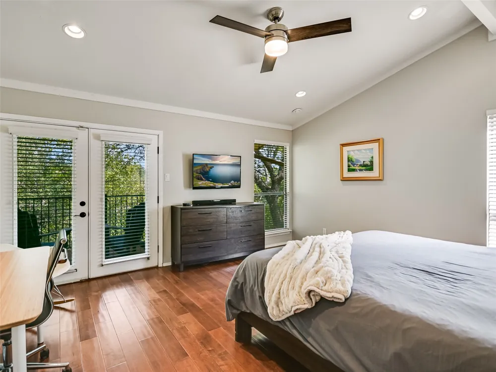 2207 Cypress Point E Austin, TX 78746