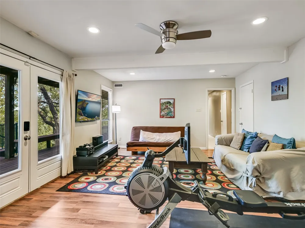 2207 Cypress Point E Austin, TX 78746