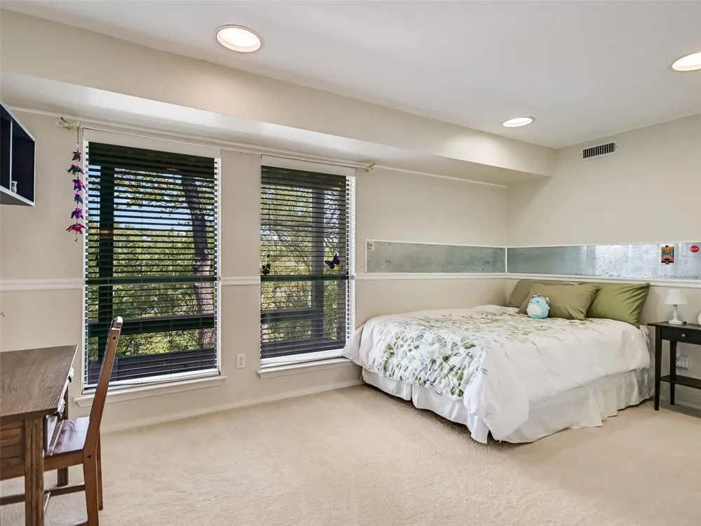2207 Cypress Point E Austin, TX 78746